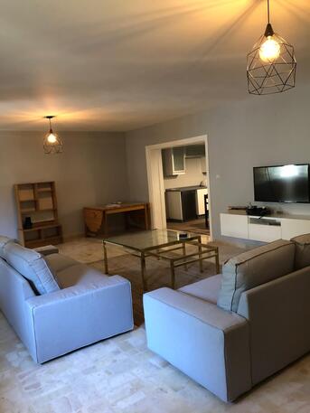 Amman, Apartments/Houses, JOD 13000/year,  Furnished,  2 BR,  Ground Fully Furinshed 2B Apartment With Garden In 4 Circle 00962777688956