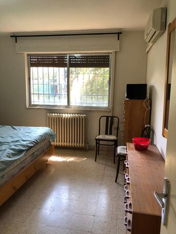 Amman, Apartments/Houses, JOD 13000/year,  Furnished,  2 BR,  Ground Fully Furinshed 2B Apartment With Garden In 4 Circle 00962777688956