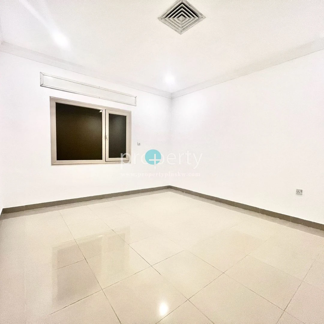 Kuwait City, Apartments/Houses, KWD 1000/month,  4 BR,  4 Bedroom Ground Floor For Rent In Al Siddeeq