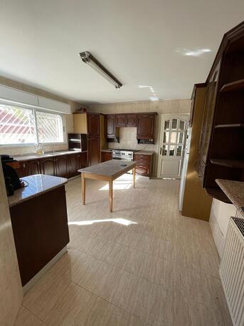 Amman, Apartments/Houses, JOD 8000/year,  3 BR,  Semi Furnished 3B Apart With Baconly In Swefieh 00962777688956