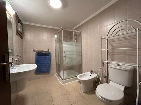 Kuwait City, Apartments/Houses, KWD 750/month,  Furnished,  3 BR,  For Rent In Salwa, A Fully Furnished Apartment - Fully Equipped Kitchen - 3 Rooms