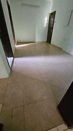Gudaibiya, Apartments/Houses, BHD 140/month,  2 BR,  Unfurnished Flat For Rent With Out Ewa
