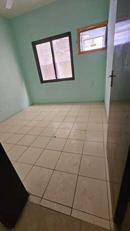 Gudaibiya, Apartments/Houses, BHD 140/month,  2 BR,  Unfurnished Flat For Rent With Out Ewa