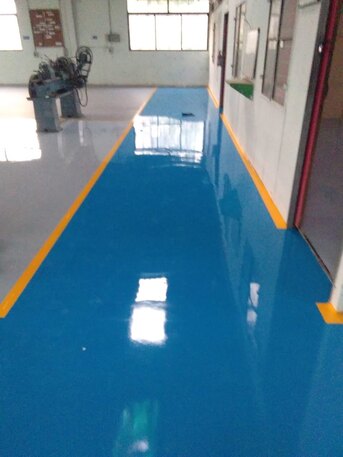 Umluj, Construction, Epoxy Paint