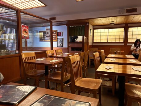 Umm Al Hassam, Businesses For Sale, Umm Al Hassam Fully Setup 50 Seating  Restaurant Sale On Main Road .