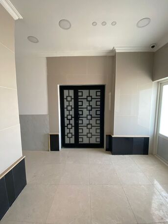 Khobar, Apartments/Houses, 5 BR,  Office For Rent Nice Location In Dammam. Rent 400 SAR Per Square Meter.