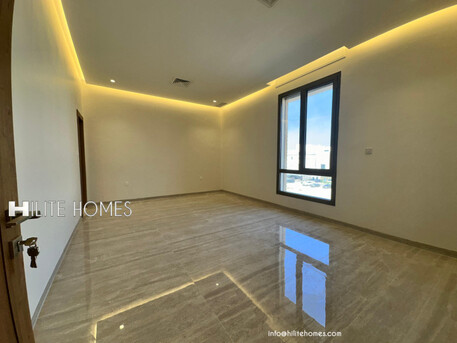 Kuwait City, Apartments/Houses, KWD 1300/month,  5 BR,  Five Bedroom Brand New Triplex With Roof For Rent In Al Funaitees