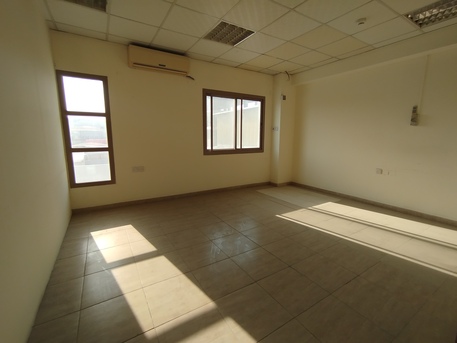 Riffa, Offices, BHD 550,  250 Square Miter. 6 Room.  Commercial  Office  Spesc For Rent. In -(((Riffa Hajiyat)))