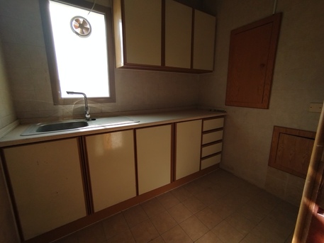 Riffa, Offices, BHD 550,  250 Square Miter. 6 Room.  Commercial  Office  Spesc For Rent. In -(((Riffa Hajiyat)))