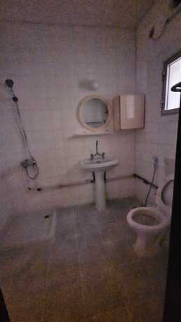 Salmaniya, Apartments/Houses, BHD 280/month,  3 BR,  3 Bedroom Unfurnished Flat For Rent Without Ewa