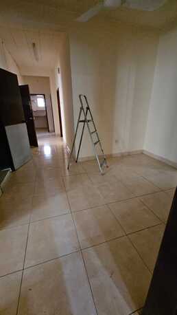 Salmaniya, Apartments/Houses, BHD 280/month,  3 BR,  3 Bedroom Unfurnished Flat For Rent Without Ewa