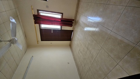 Salmaniya, Housing Exchanges, BHD 280/month,  3 BR,  3 Bedtoom Unfurnished Flat For Rent Without Ewa