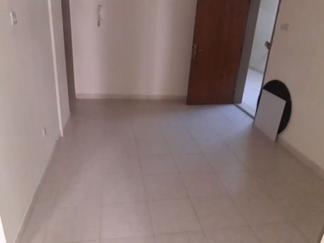 Manama, Apartments/Houses, BHD 160/month,  2 BR,  100 Sq. Meter,  2 Bhk Unfurnished Flat Available In Manama Call Aleena