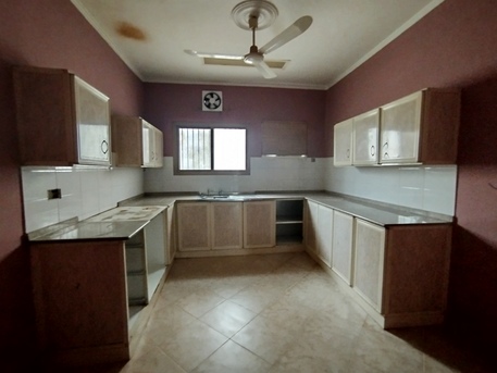 Manama, Buildings, BHD 1200,  Bulding For Rent In. 4  - 3BHK.  Big Flat In -(((UM AL HASSAM )))