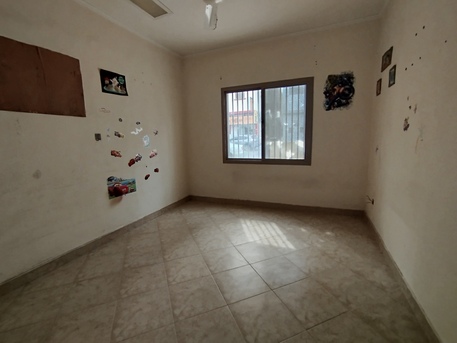 Manama, Buildings, BHD 1200,  Bulding For Rent In. 4  - 3BHK.  Big Flat In -(((UM AL HASSAM )))