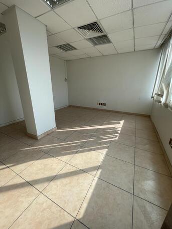 Khobar, Apartments/Houses, SAR 150300/year,  6 BR,  334 Sq. Meter,  Office For Rent Nice Location In Pepsi Road, Al Khobar.