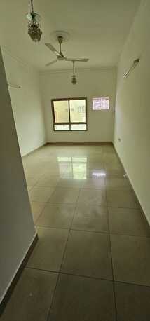 Manama, Apartments/Houses, BHD 180/month,  2 BR,  #2BATHROOM Hall Kitchen Balkani With Eletercity