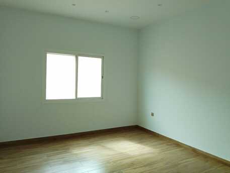 Manama, Apartments/Houses, BHD 280/month,  2 BR,  120 Sq. Meter,  2 Bhk Semi Furnished Flat Available In Sagaya Call Aleena