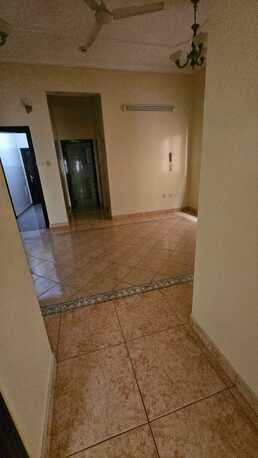 Salmaniya, Apartments/Houses, BHD 180/month,  2 BR,  2 Bedroom Unfurnished Flat For Rent Without Ewa