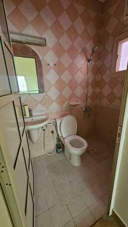 Salmaniya, Apartments/Houses, BHD 180/month,  2 BR,  2 Bedroom Unfurnished Flat For Rent Without Ewa