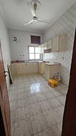 Jidhafs, Apartments/Houses, BHD 170/month,  2 BR,  2 Bedroom Unfurnished Flat For Rent Without Ewa