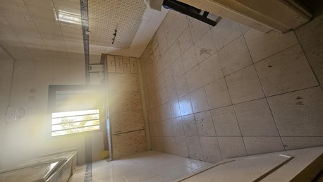 Salmaniya, Apartments/Houses, BHD 180/month,  2 BR,  2 Bedroom Unfurnished Flat For Rent Without Ewa