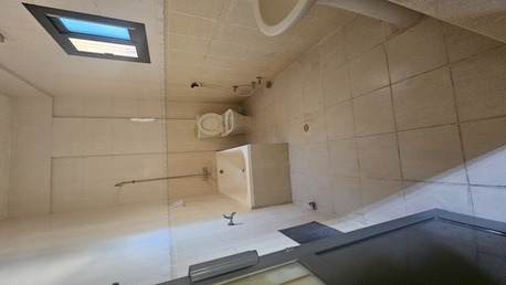 Salmaniya, Apartments/Houses, BHD 180/month,  2 BR,  2 Bedroom Unfurnished Flat For Rent Without Ewa