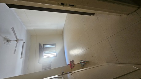 Salmaniya, Apartments/Houses, BHD 180/month,  2 BR,  2 Bedroom Unfurnished Flat For Rent Without Ewa