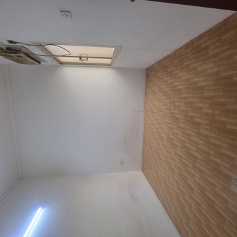 Manama, Apartments/Houses, BHD 170/month,  1 BR,  @1BATHROOM Hall Kitchen With Eletercity No Limit