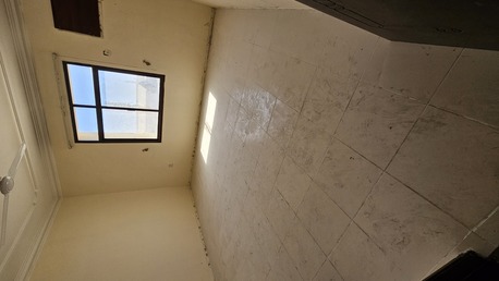 Umm Al Hassam, Housing Exchanges, BHD 220/month,  2 BR,  2 Bedroom Unfurnished Flat For Rent Without Ewa