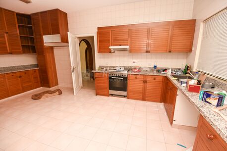 Janabiya, Villas, 4 B/R SEMI FURNISHED VILLA FOR RENTIN JANABIYA