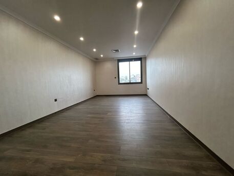 Kuwait City, Apartments/Houses, KWD 1050/month,  4 BR,  For Rent, First Floor, Al-Siddiq, Main Street, 4 Rooms, 2 Of Them Master