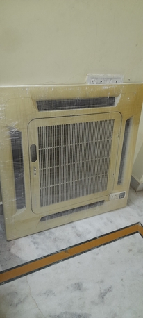 Riyadh, Air Conditioning, Assalamu Alaikum Technician From India Hyderabad Here In Riyadh We Provide All Over Riyadh