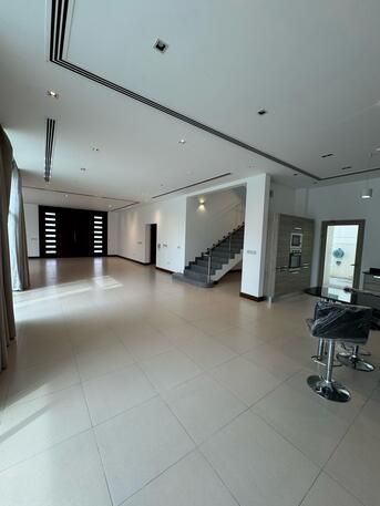 Janabiya, Apartments/Houses, 1350/year, 4 BR, Luxury Villas For Rent In The Al Janabiyah :