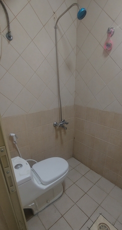 Dammam, Roommates, SAR 650/month, We Are Looking Executive Bachelor And One Extra Room Available In Flat SAR 650