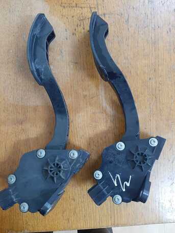 Salmaniya, Auto Parts, BHD 20,  TOTOTA COROOLA SPAIR PARTS USED   CHEEP PRICE #toyota Corolla#