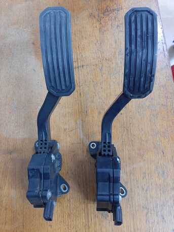 Salmaniya, Auto Parts, BHD 20,  TOTOTA COROOLA SPAIR PARTS USED   CHEEP PRICE #toyota Corolla#