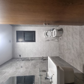 Manama, Apartments/Houses, BHD 285/month,  1 BR,  @1BATHROOM Hall Kitchen Open Semi Furnished Brand New Bilding Car Parking