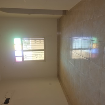 Manama, Apartments/Houses, BHD 205/month,  3 BR,  #2BATHROOM Hall Kitchen UN Furnished  Without Eletercity Car Parking