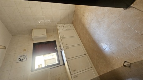 Hoora, Apartments/Houses, BHD 220/month,  2 BR,  2  Bedroom  Unfurnished Flat For Rent Without Ewa