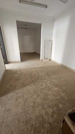 Hoora, Apartments/Houses, BHD 250/month,  4 BR,  4 Bedroom Unfurnished Flat For Rent Without Ewa