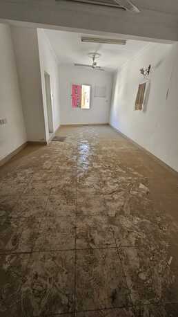 Hoora, Apartments/Houses, BHD 250/month,  4 BR,  4 Bedroom Unfurnished Flat For Rent Without Ewa