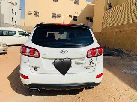 Al Rawdhah, Vehicles, Cars & Trucks , SAR 35000, Hyundai Santa Fe, 2011, Automatic, 172000 KM, Neat And Clean Well Maintained Vehicle
