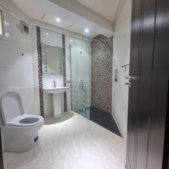 Hidd, Apartments/Houses, BHD 300/month,  2 BR,  ₹2BATHROOM Hall Kitchen With Eletercity Fully Furnished Balkani Car Parking