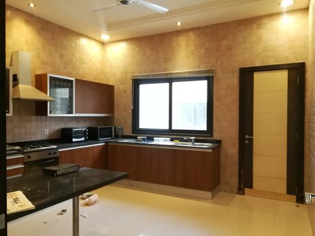 Manama, Apartments/Houses, BHD 750/month,  4 BR,  500 Sq. Feet,  Semi Furnished Compound Villa Close To Janbiya