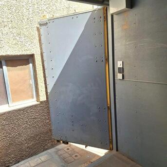 Riyadh, Materials, SAR 6000,  Shipping Container 20FT With Internal Plywood Insulation