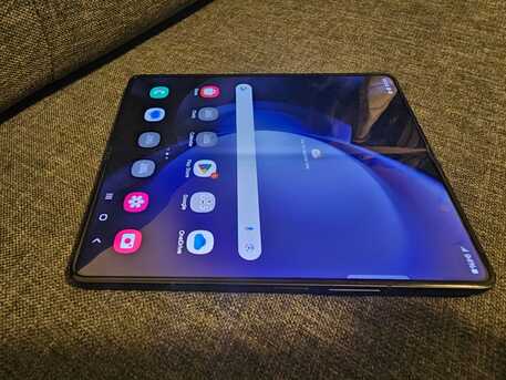 Al Sulaymaniyyah, Mobile Phones, SAR 2700,  Samsung Galaxy Fold5 (512GB) Blue