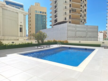 Juffair, Apartments/Houses, BHD 300/month,  Furnished,  1 BR,  Sea View