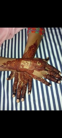 Riyadh, Beautician, Mehandi Artist Available