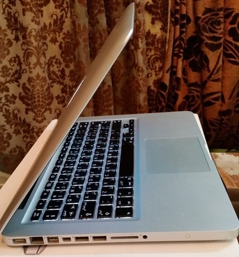 Riyadh, Computers, SAR 1499,  Original Mac Book Pro Laptop- Intel Core I5 Pro- DVD Multi- Face Time HD Camera- WIFI- USB